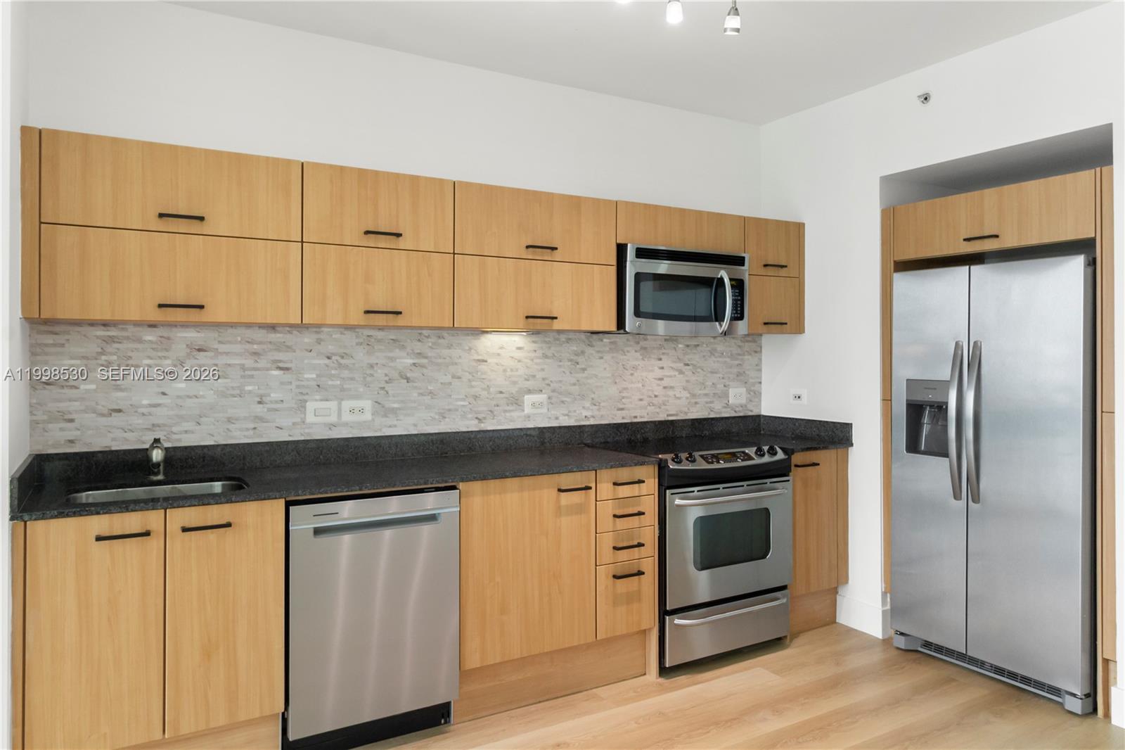 WIND CONDO - Residential