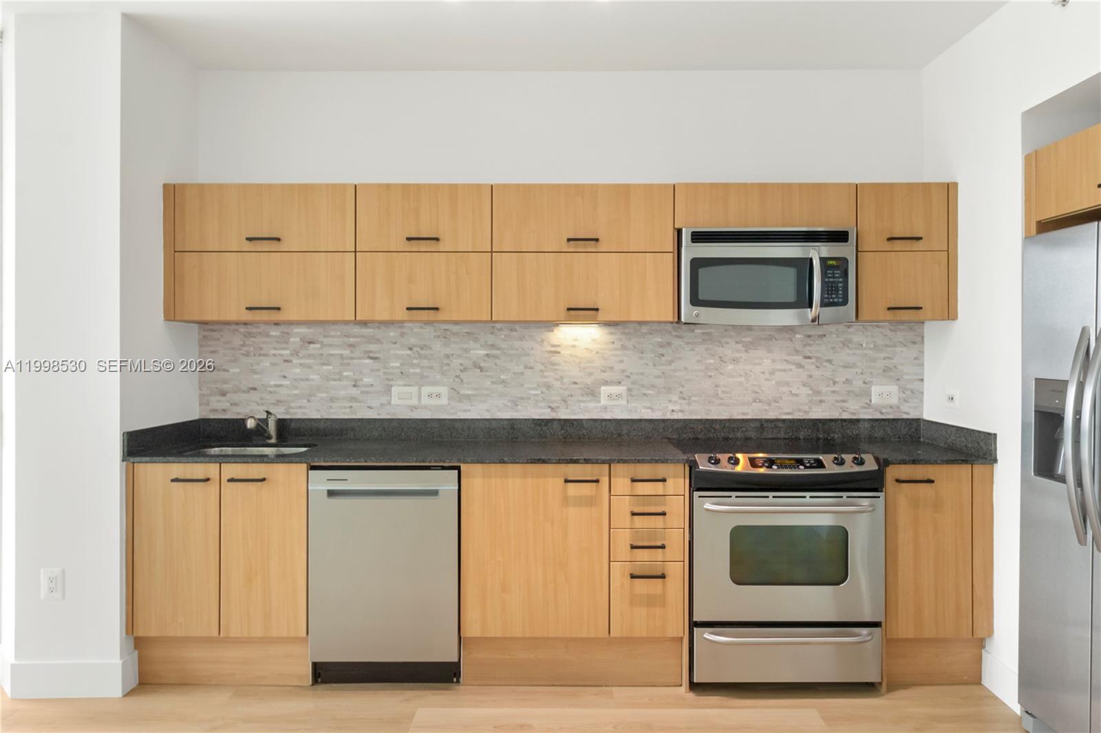 WIND CONDO - Residential