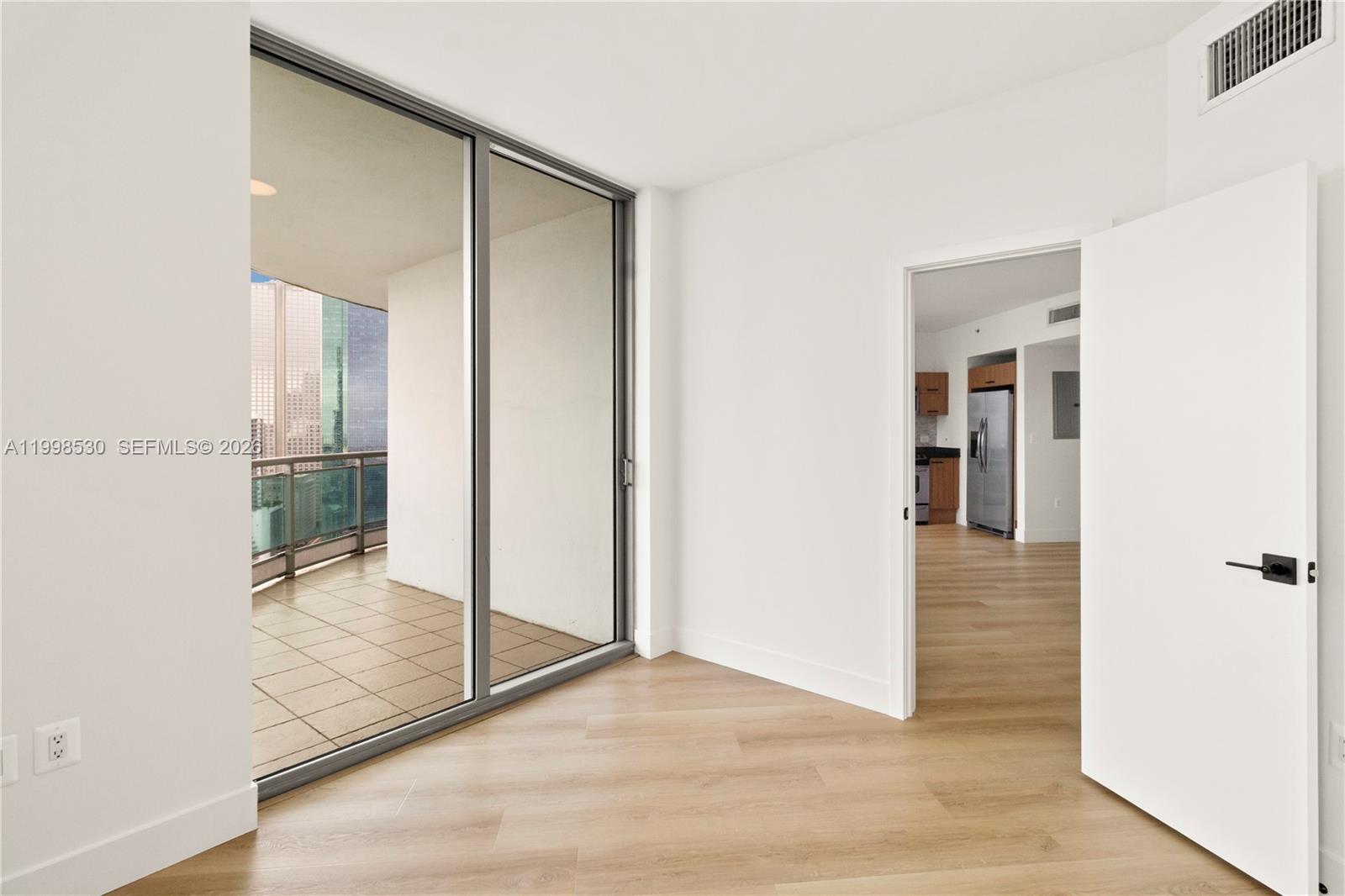 WIND CONDO - Residential