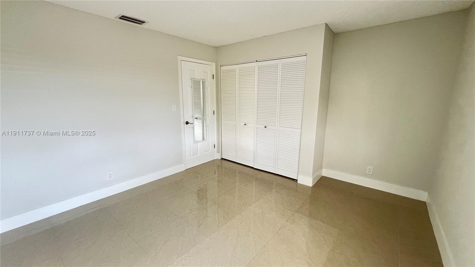 Pines Of Oakland - Residential Lease