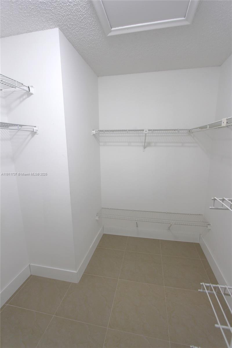 Pines Of Oakland - Residential Lease