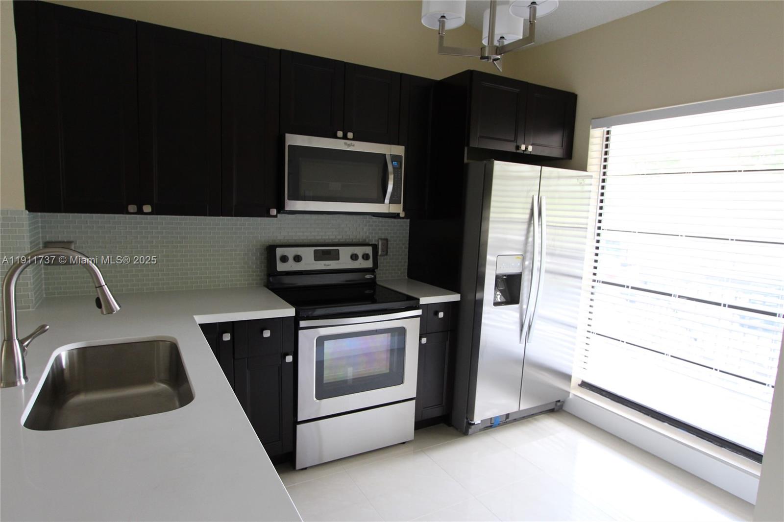 Pines Of Oakland - Residential Lease