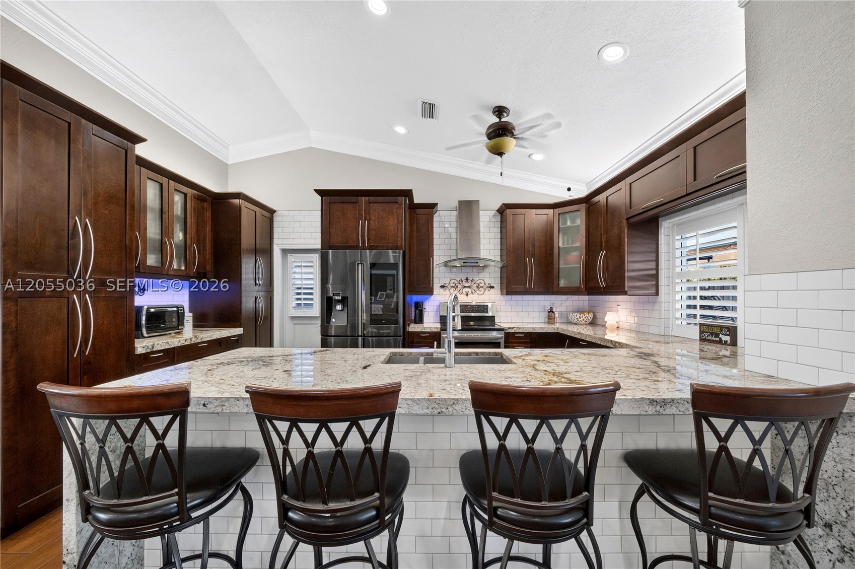 5725 SW 88th Ave