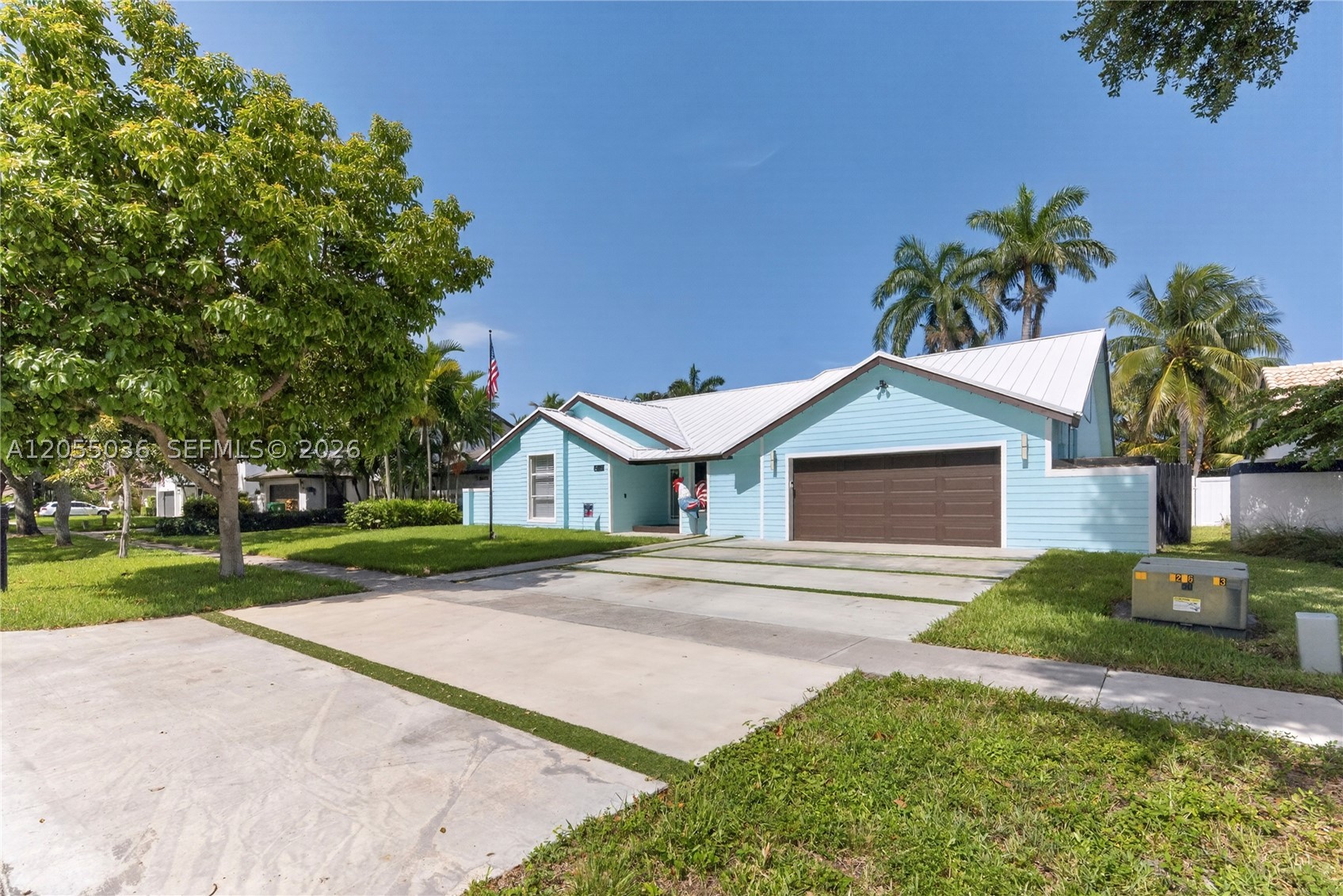 5725 SW 88th Ave