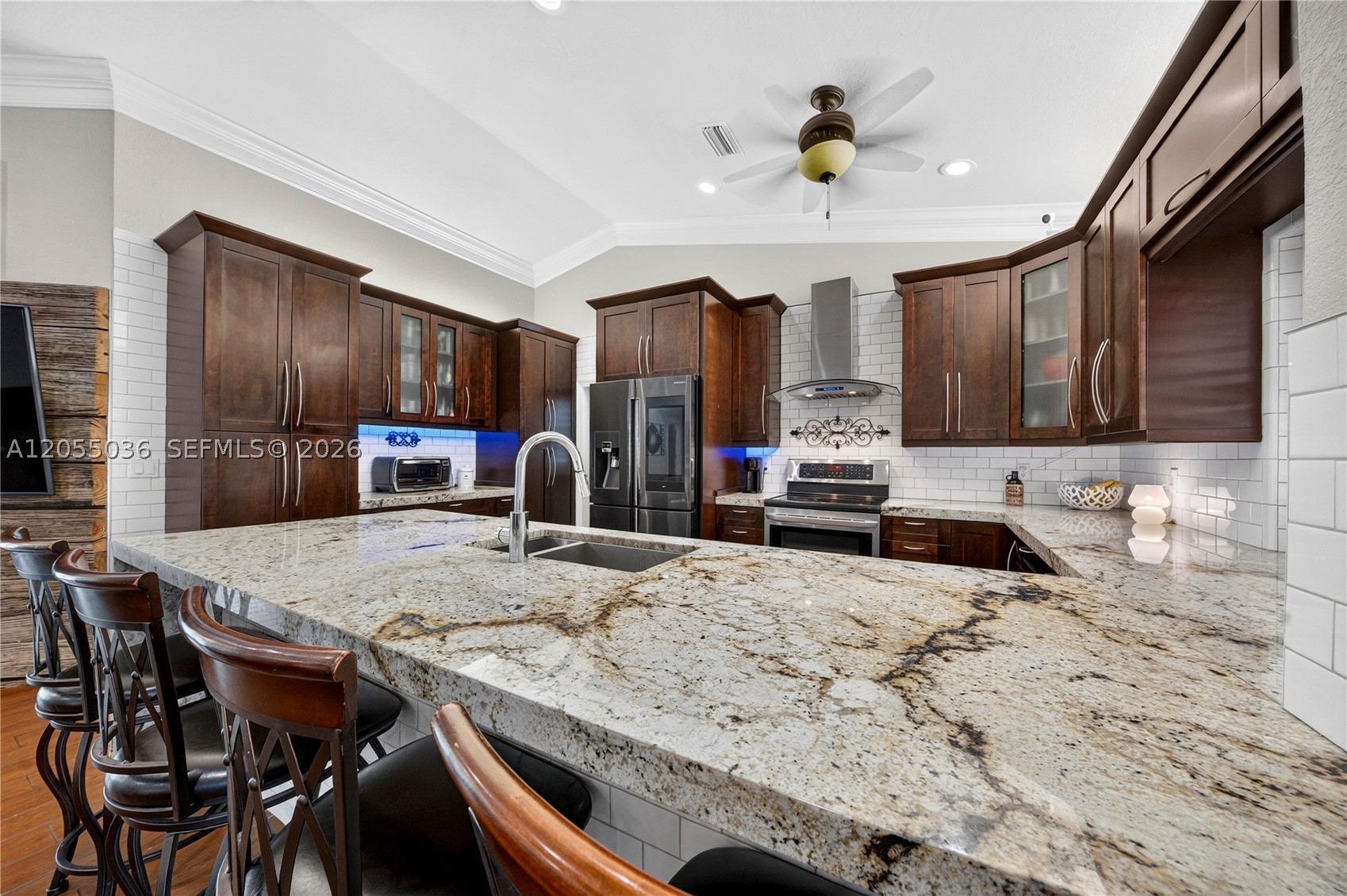 5725 SW 88th Ave