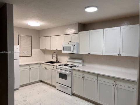 4300 SW 67th Ave 21 Miami FL 33155