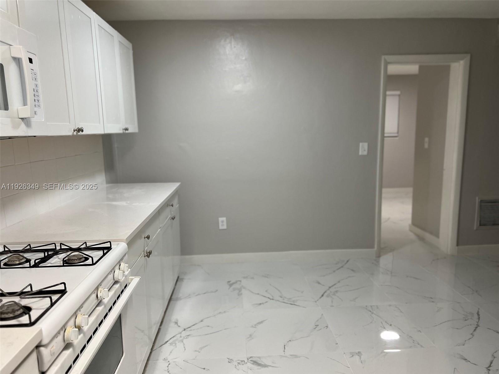 GABLES EDGE CONDO - Residential