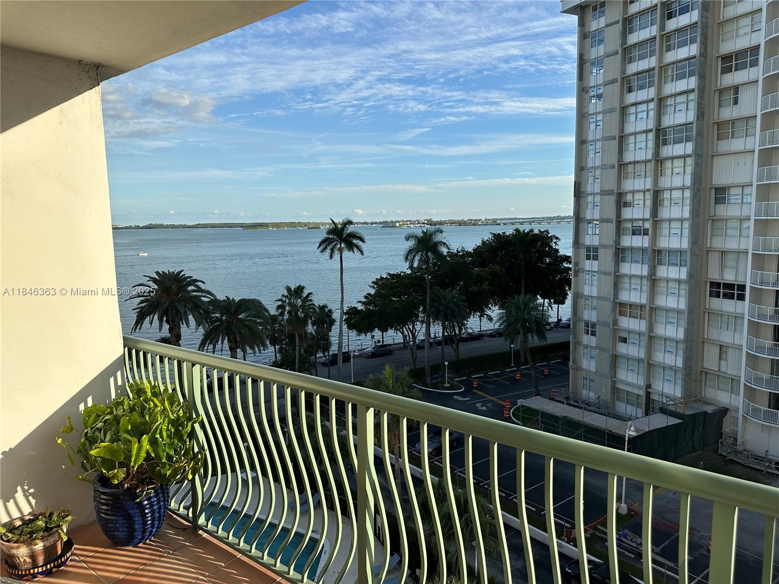 1408 Brickell Bay Dr 706