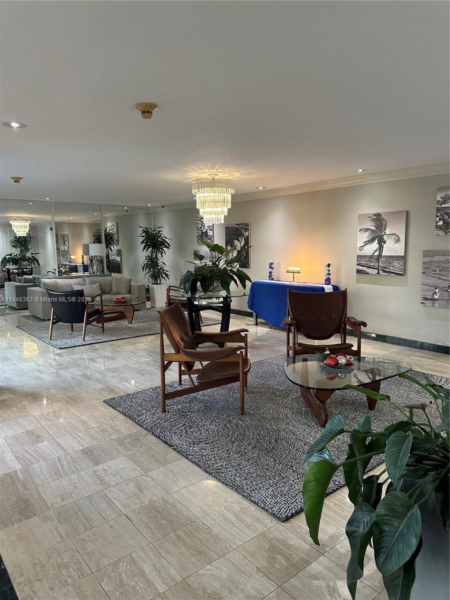1408 Brickell Bay Dr 706
