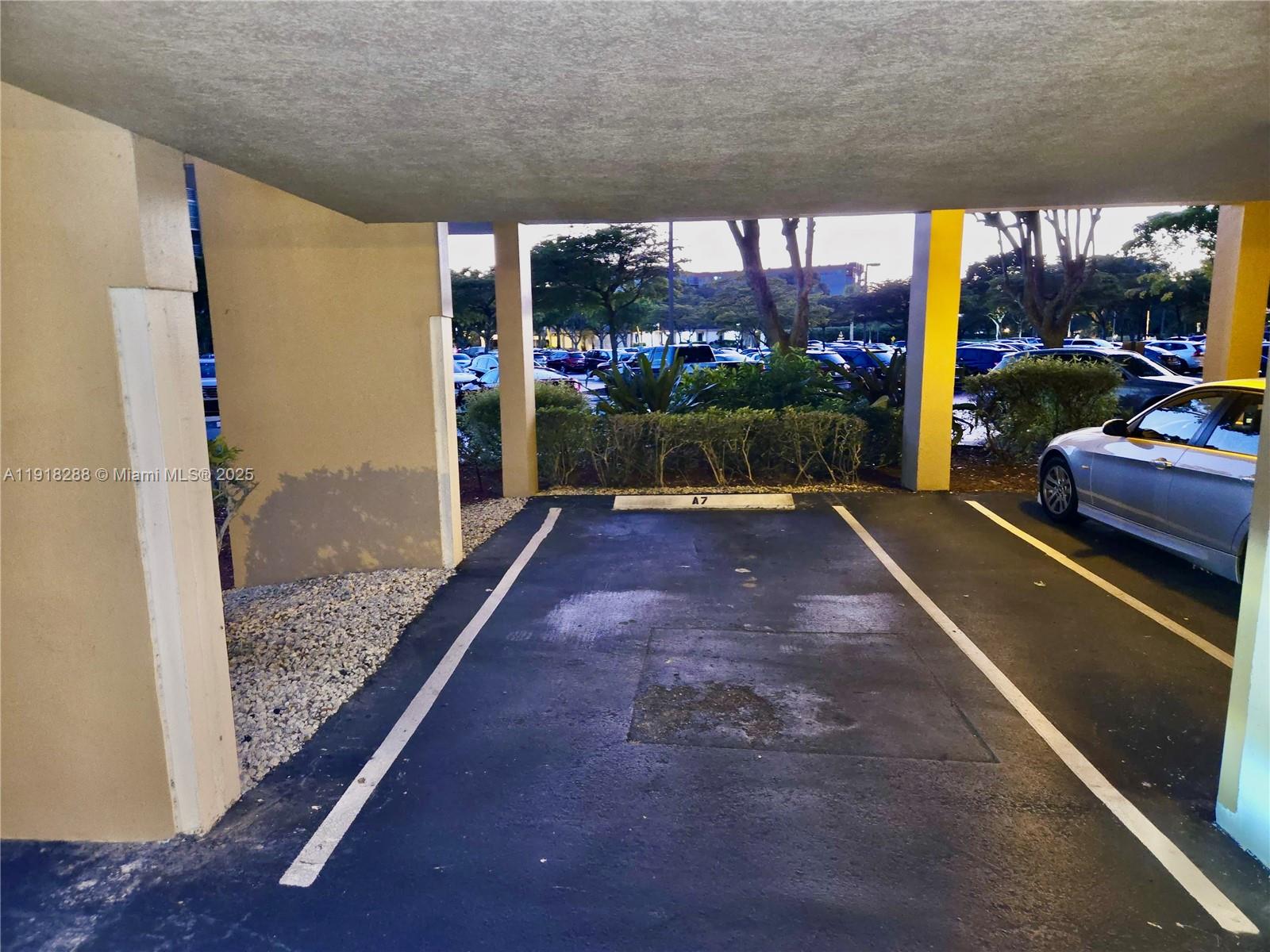 PARK PLACE CONDOMINIUM NO - Land