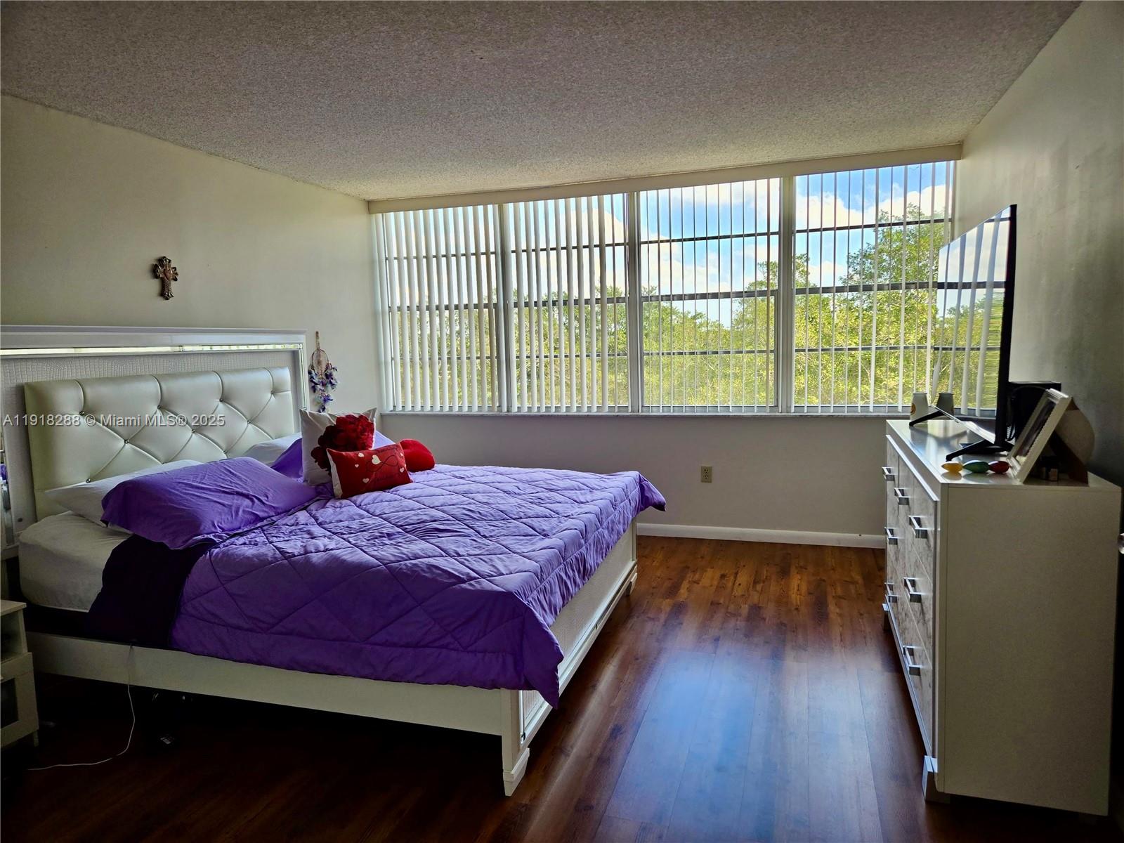 PARK PLACE CONDOMINIUM NO - Land