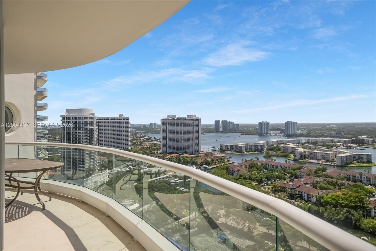 7000 Island Blvd 2802