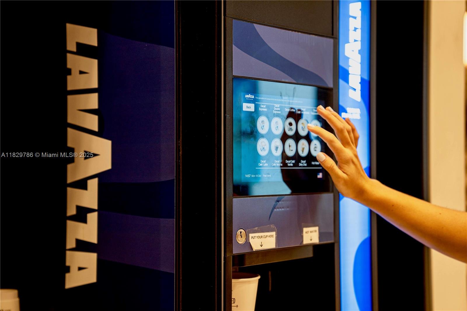 QUADRO CONDO - Residential