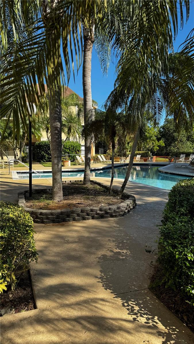 SUMMERBREEZE CONDO - Residential Lease