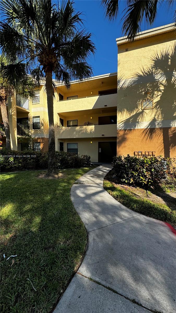 SUMMERBREEZE CONDO - Residential Lease