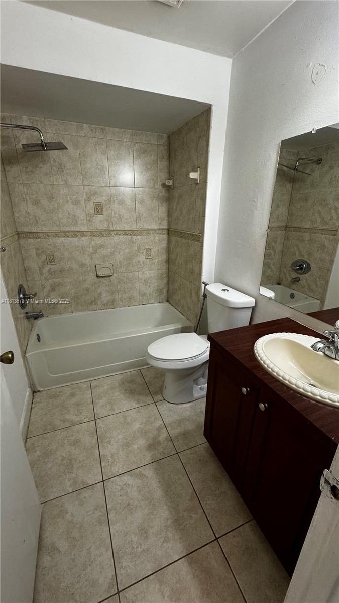 SUMMERBREEZE CONDO - Residential Lease