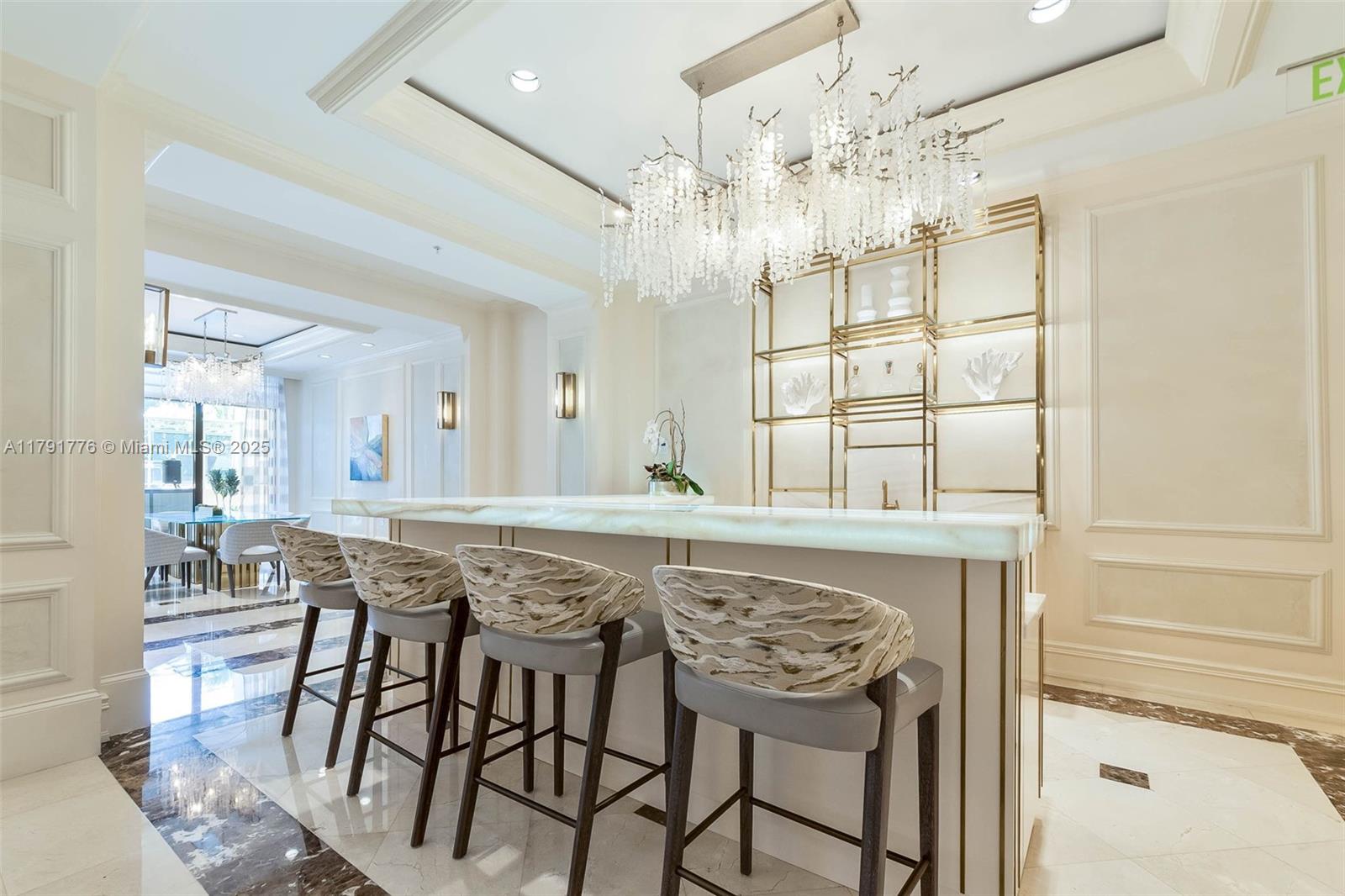 3400 SW 27 AV 405