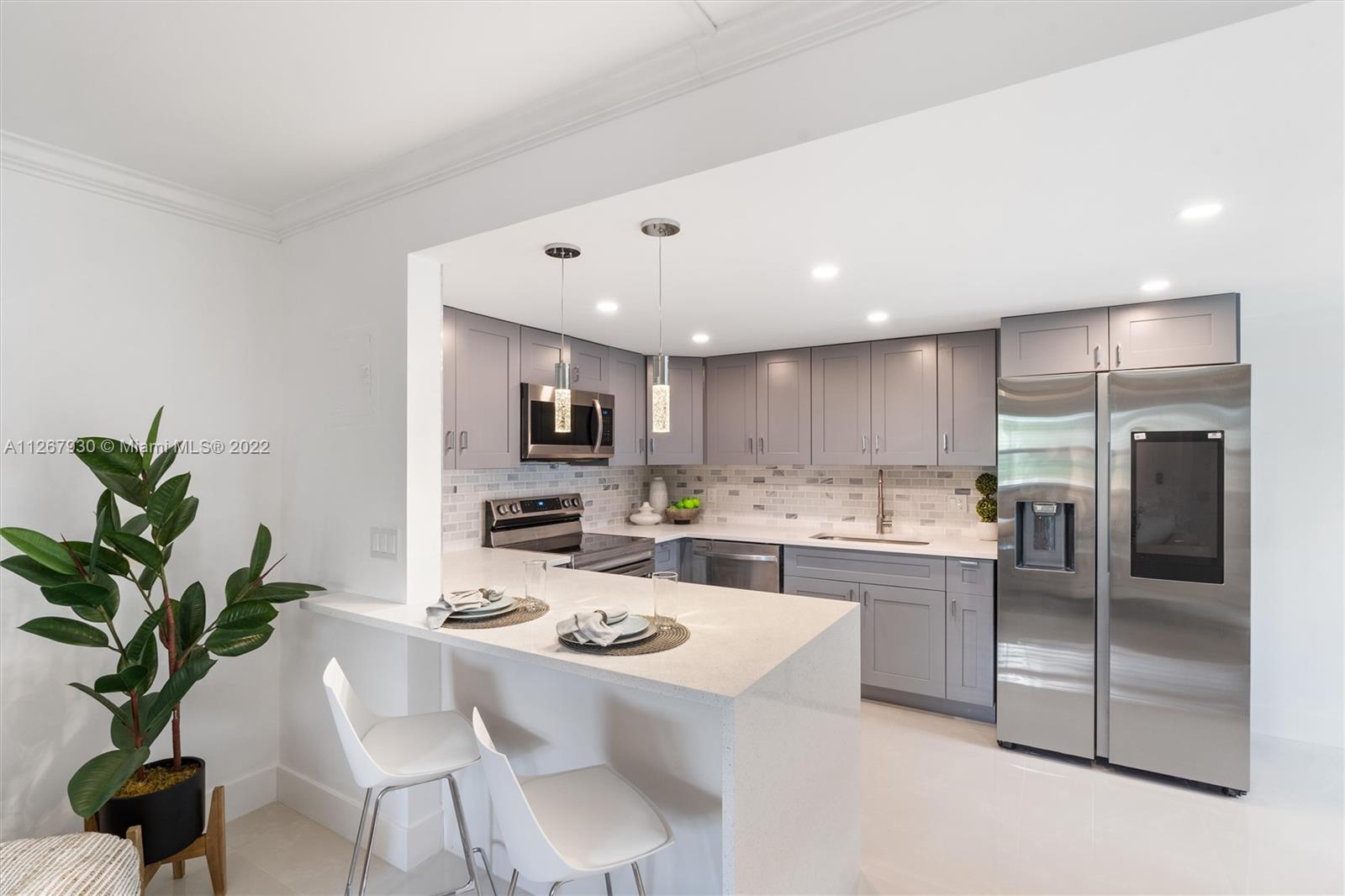 KINGS POINT - Residential