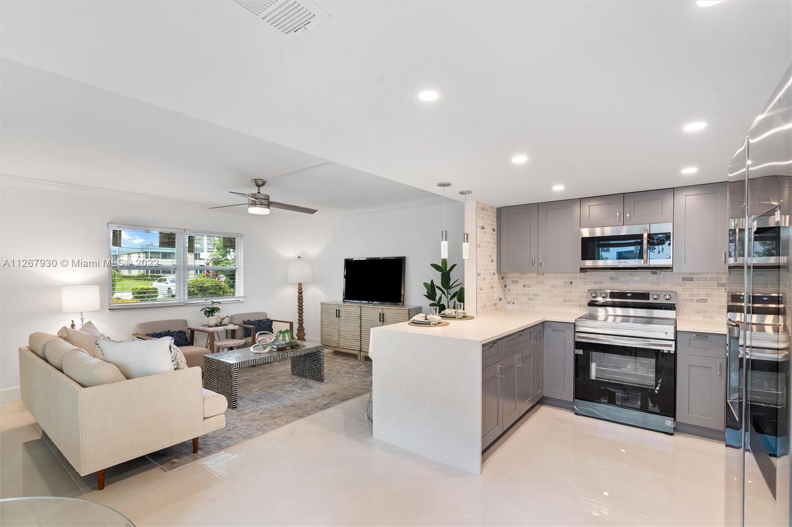 KINGS POINT - Residential