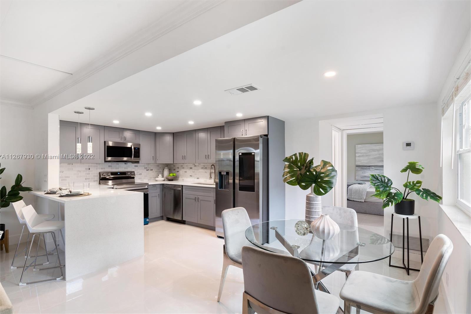 KINGS POINT - Residential