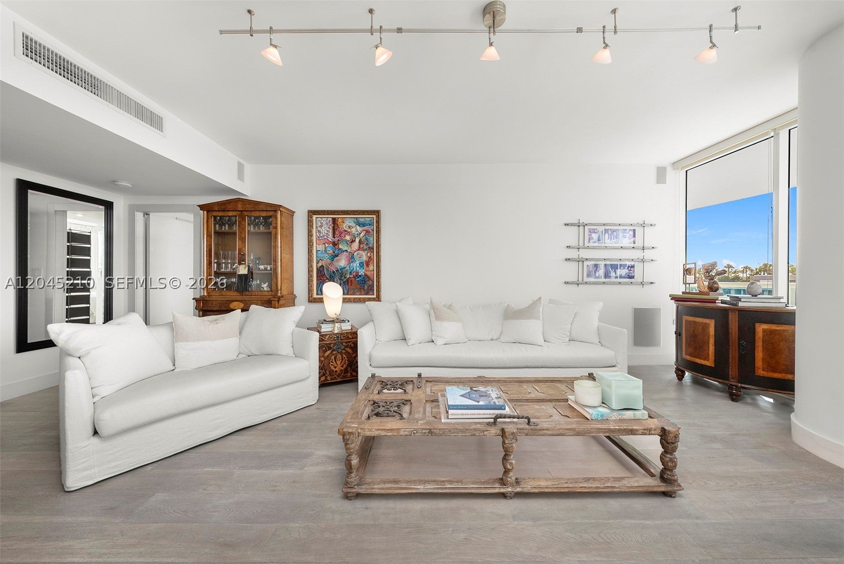 2127 Brickell Ave 1006