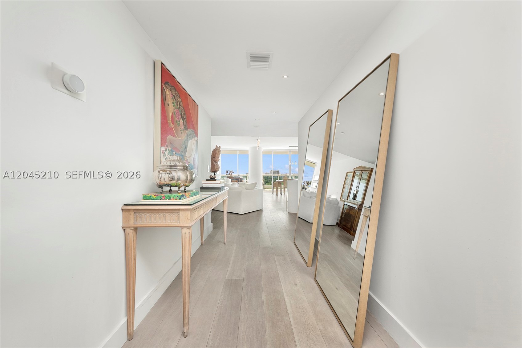 2127 Brickell Ave 1006