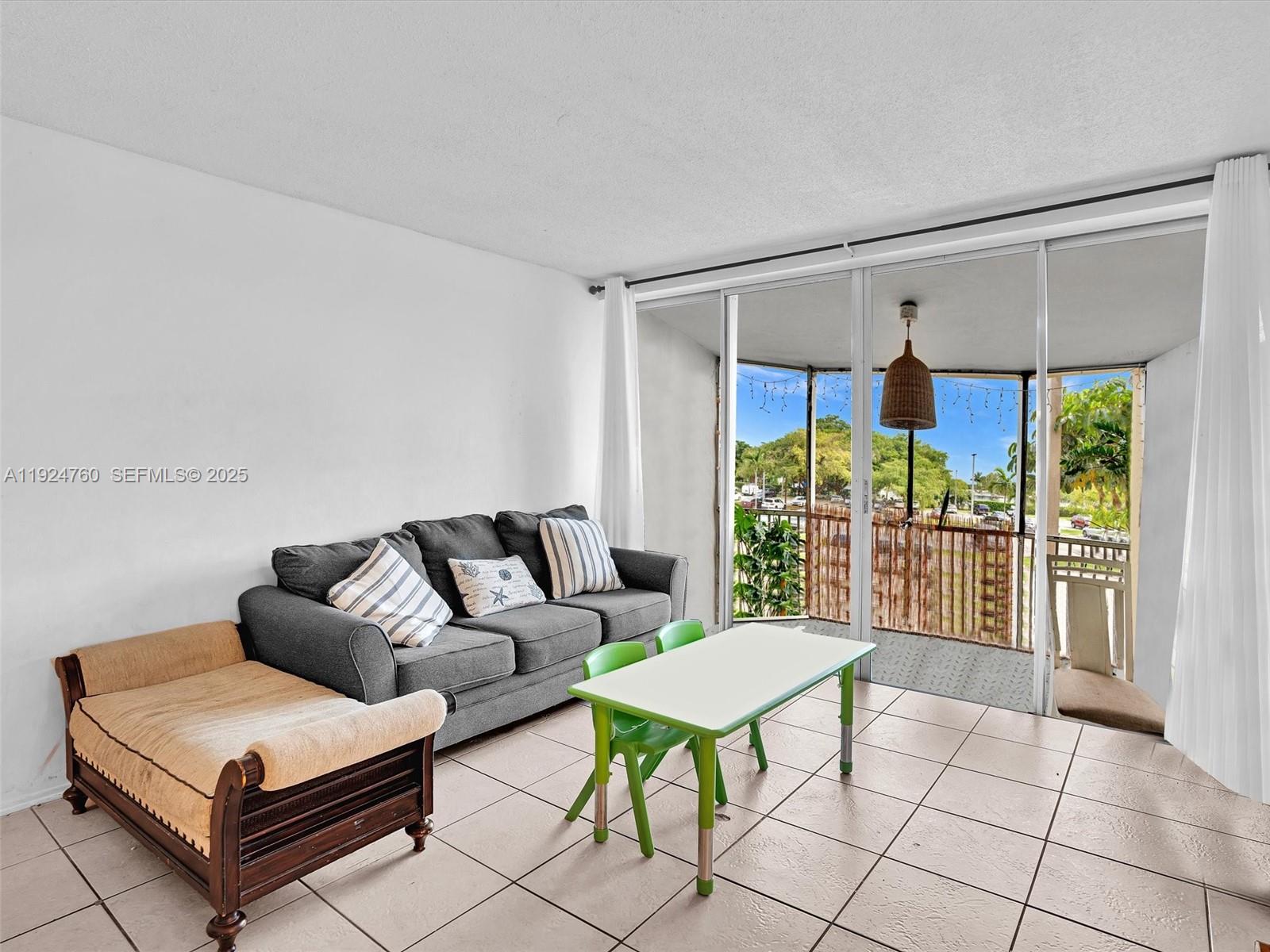 JADE WINDS GROUP - - Residential