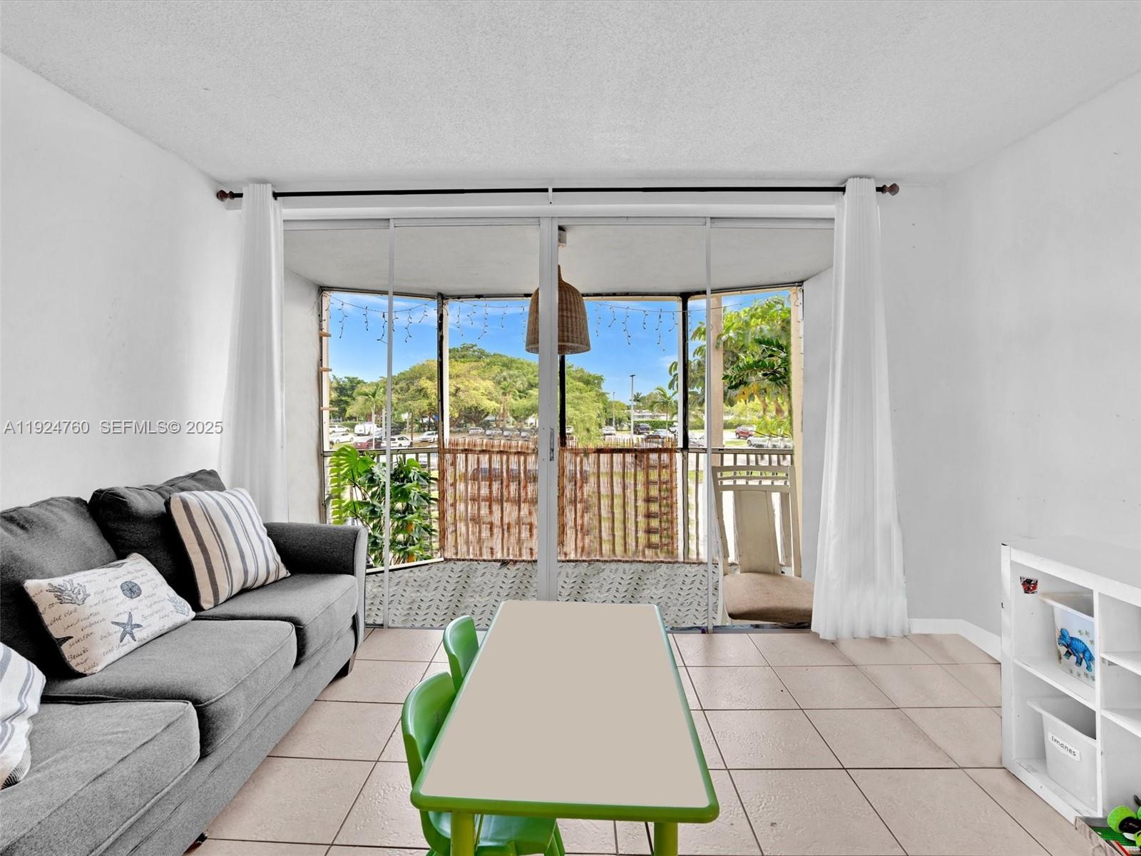 JADE WINDS GROUP - - Residential