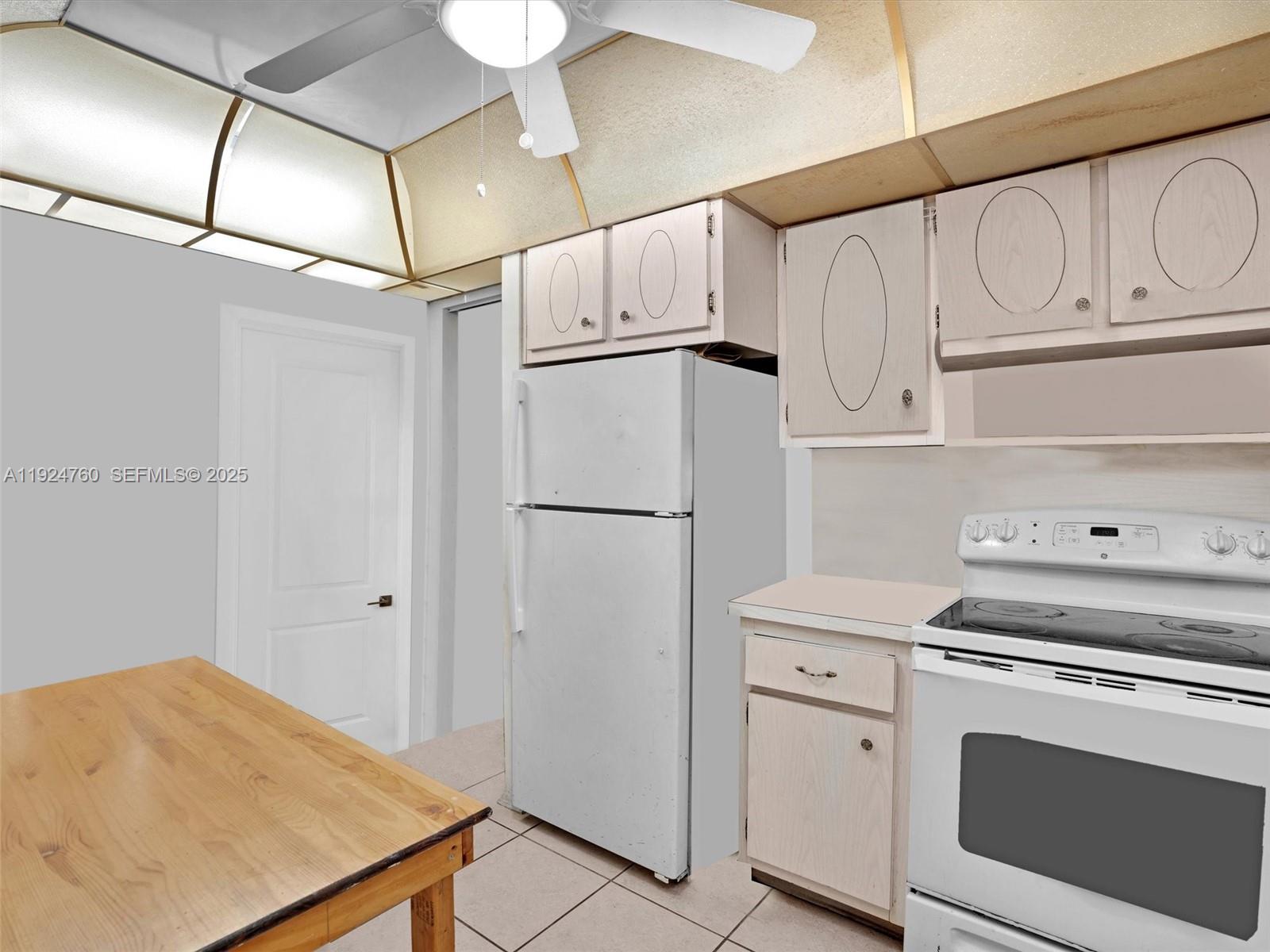 JADE WINDS GROUP - - Residential