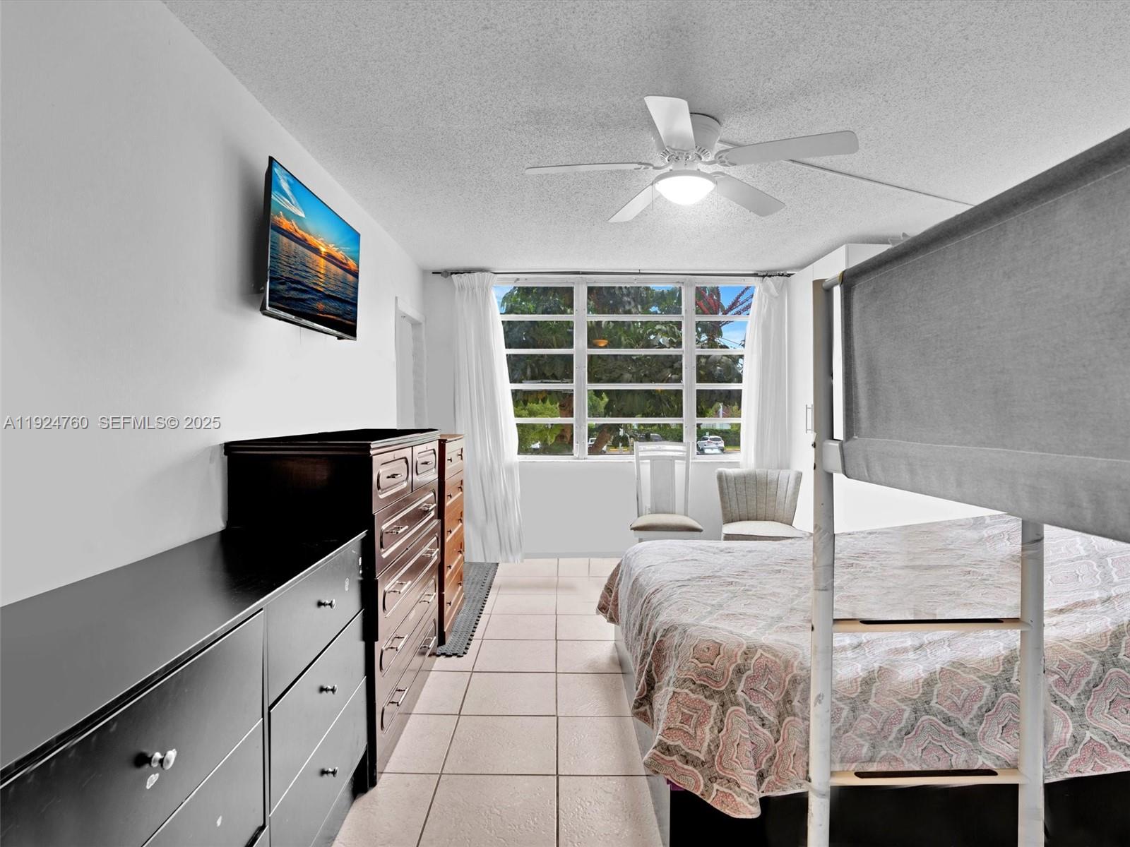 JADE WINDS GROUP - - Residential