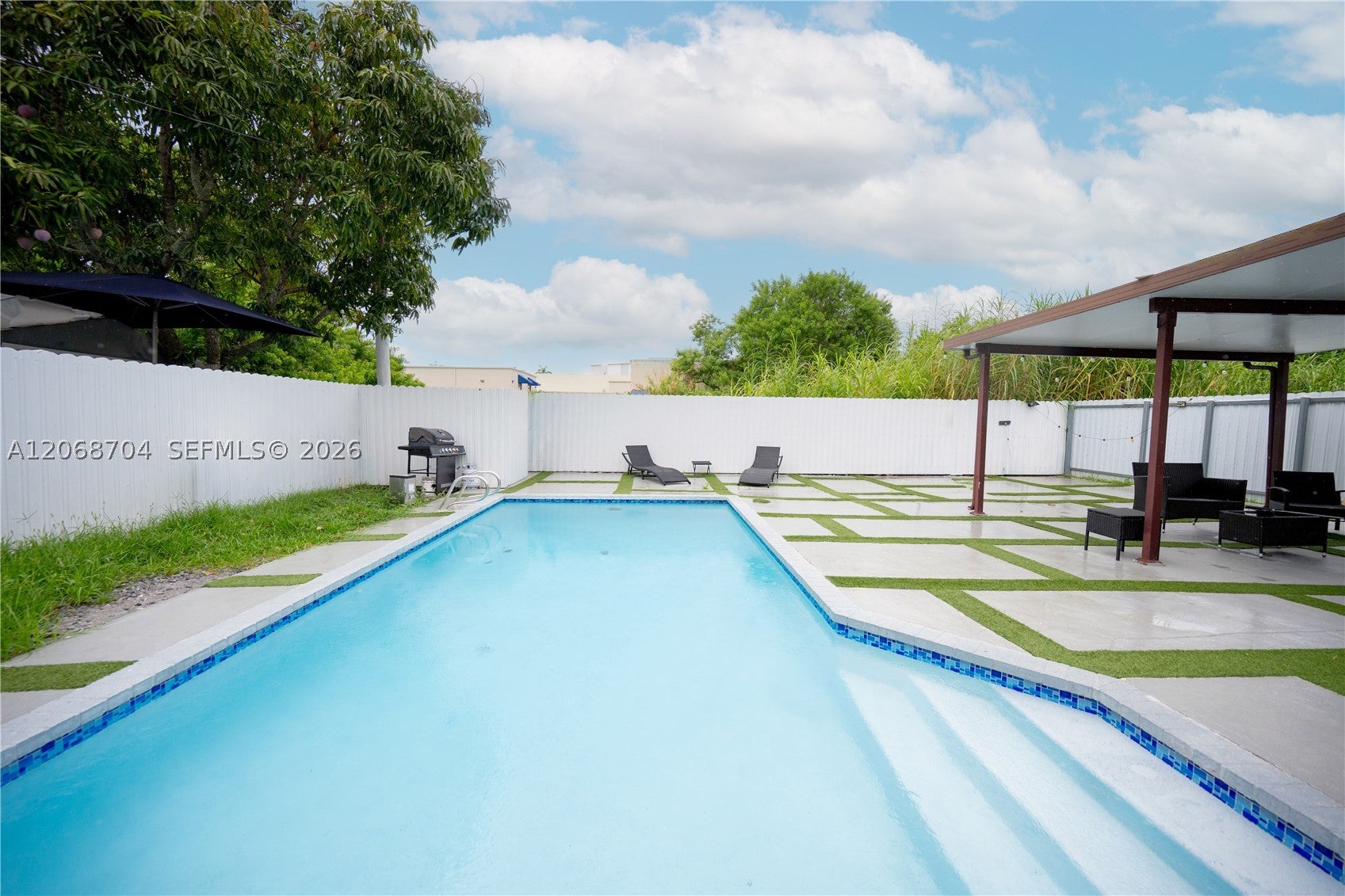 2920 SW 69th Ave