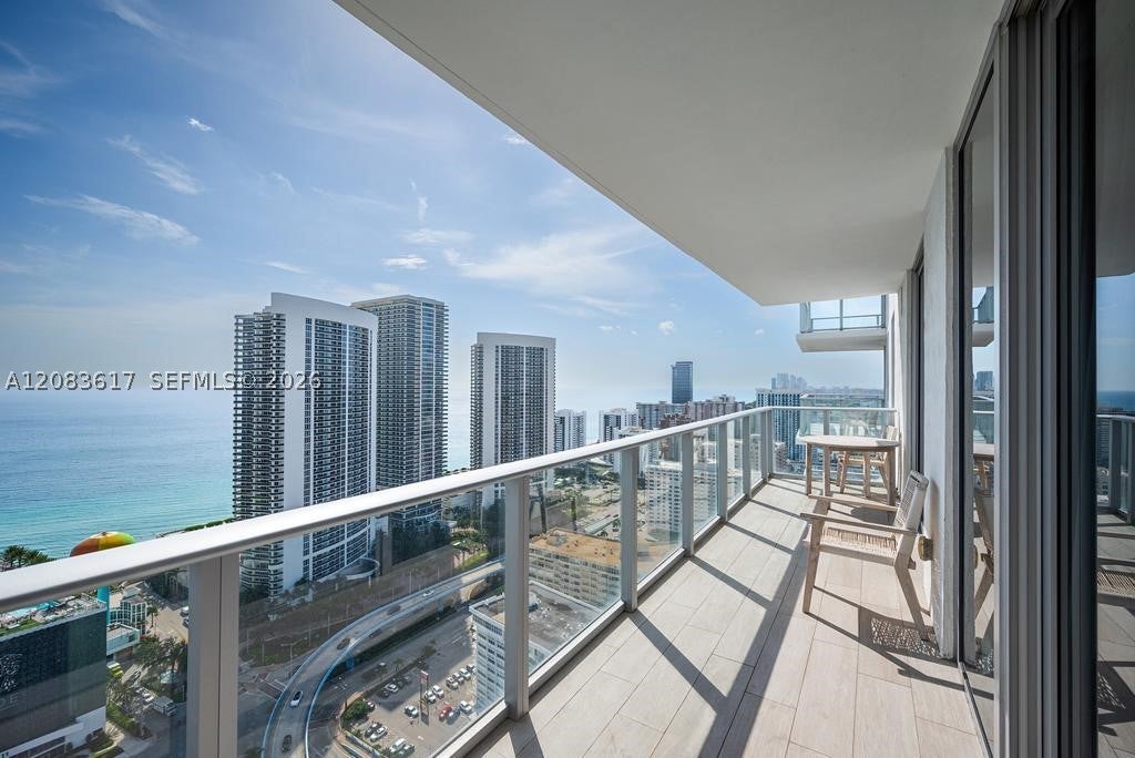4010 S Ocean Dr R3007