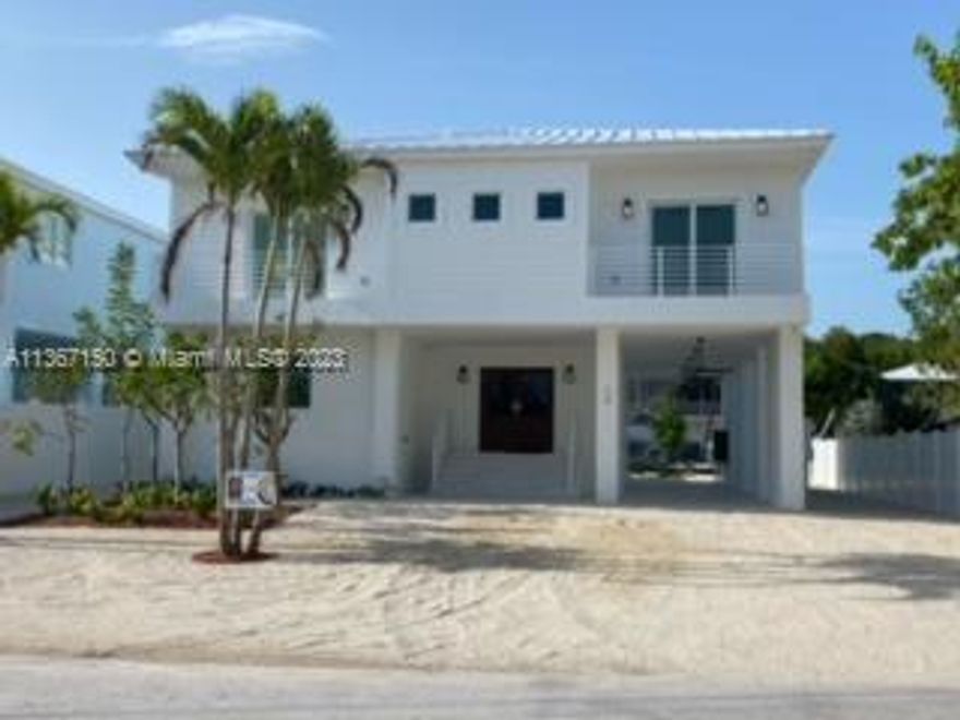 Spectacular new construction in Plantation, Be the first to enjoy this incredible property that was built with the best quality materials, such as metal interior doors that you rarely find, camera system, audio, and intercom. Aluminum roof, impact doors and windows, a beautiful pool with its artificial grass and outdoor kitchen with integrated barbecue. Located in a channel with good depth for any boat, is a beautiful house with access to the Bay and easy access to the ocean with 4B/ 4B, with one bedroom on the first floor. and laundry in first and second floor, stairs inside and outside to the property, big terrace, 70' new dock..... Great location close to the A+ schools and big markets, You can get to it by land, sea and air, since it has an airport nearby, with access to the water.