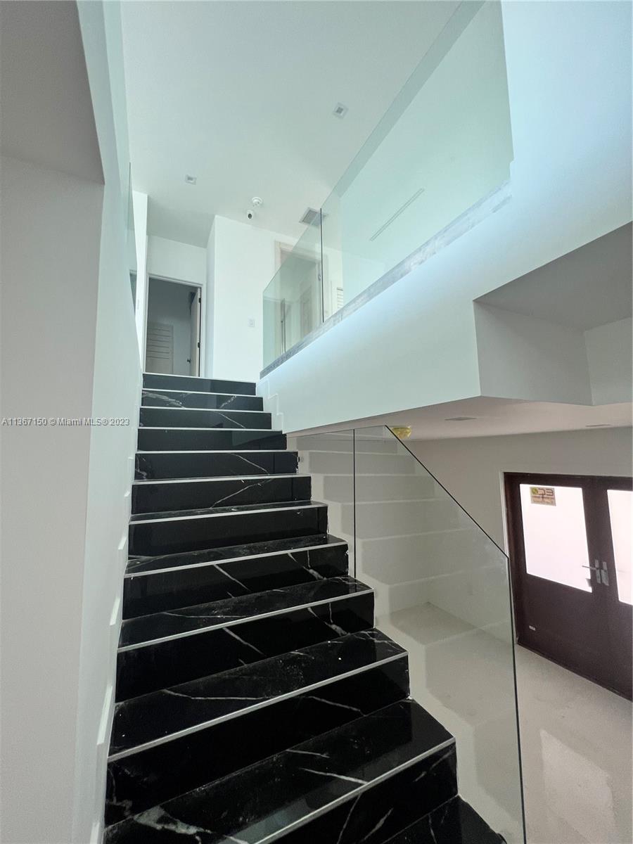 LAKE HARBOR 1ST ADD - Residential