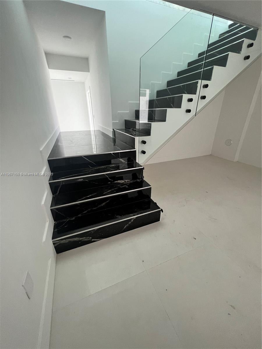 LAKE HARBOR 1ST ADD - Residential