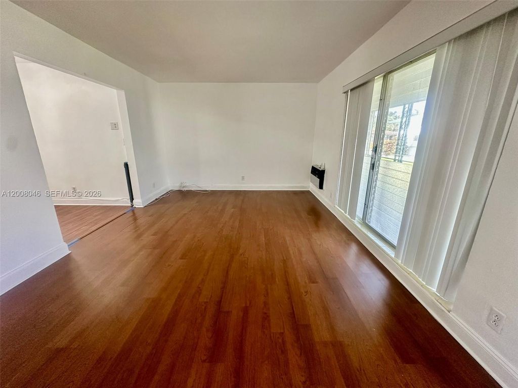 Photo of 1520 Garfield St #1-2, Hollywood, FL 33020 (MLS # A12008046)