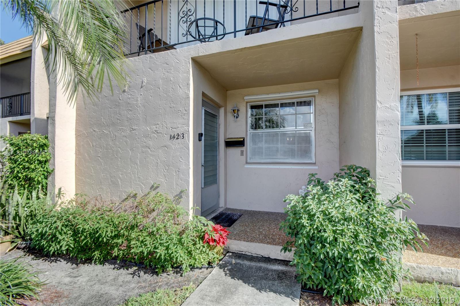 Back on Market, Buyer Financing fell through--Gorgeous 2/2.5 townhouse in an amazing location in East Hollywood. New kitchen appliances, brand new AC, New flooring in bedrooms. Enjoy coffee on your own private back patio and walk to local shops and restaurants. Priced to sell. Call LA for showing instructions.