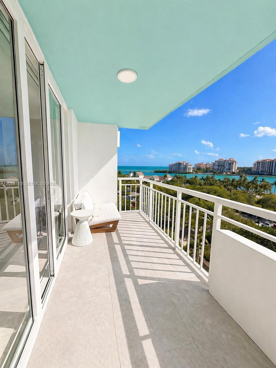 400 S Pointe Dr 707