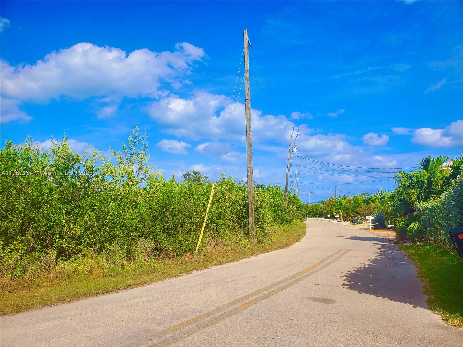 FLAMINGO ISLAND EST AMD P - Land