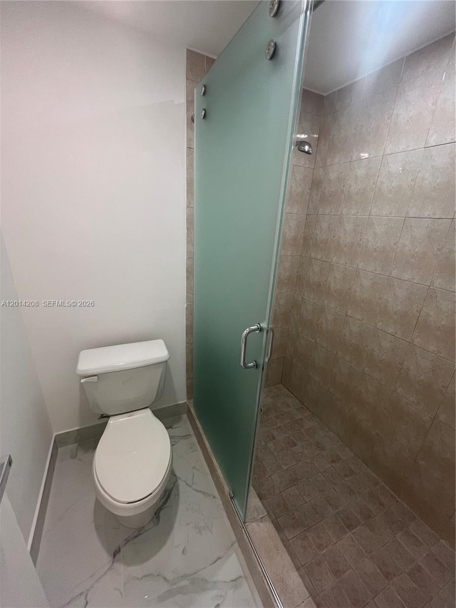 ALEXANDER TOWERS CONDO - Residential