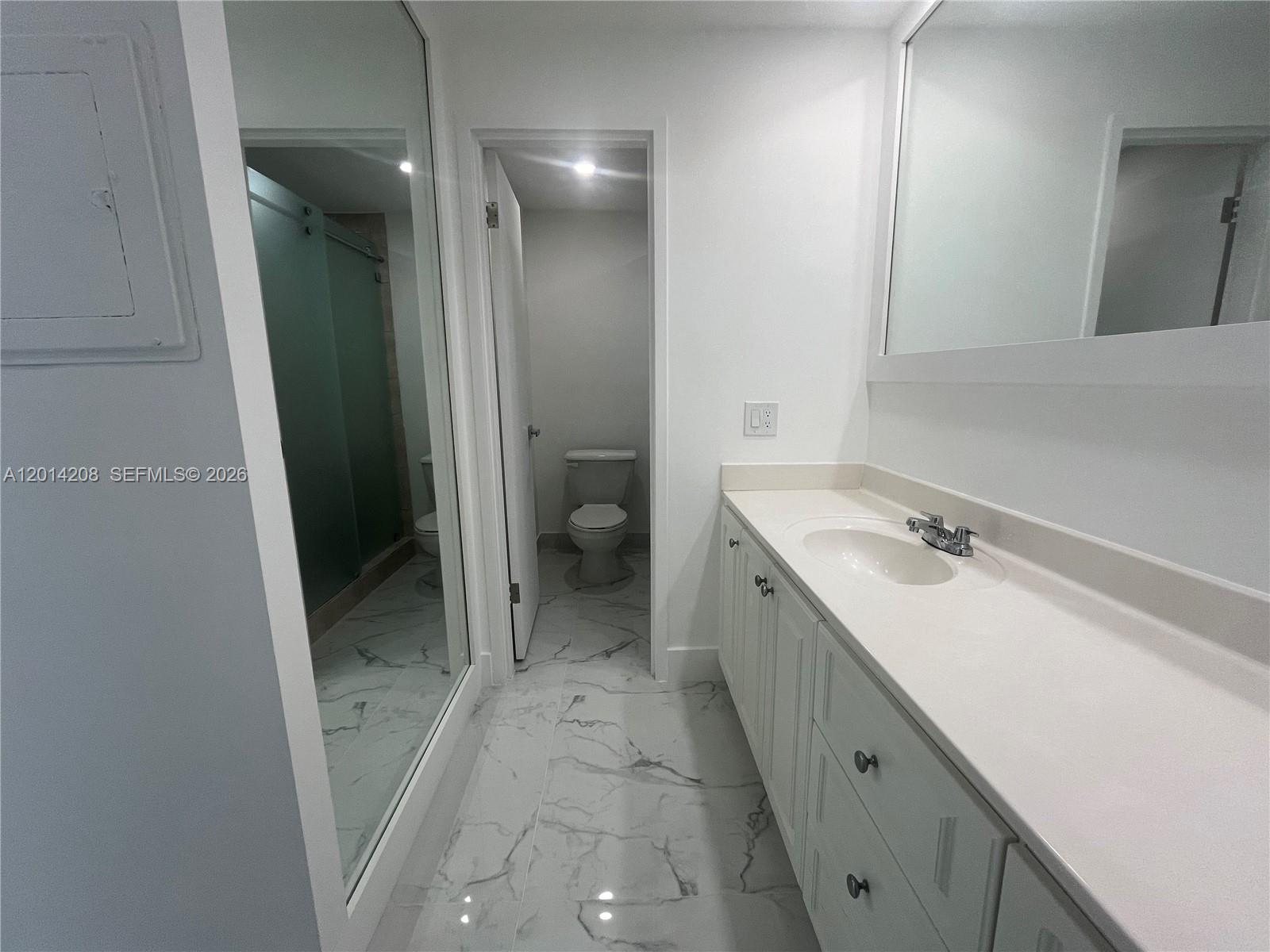 ALEXANDER TOWERS CONDO - Residential
