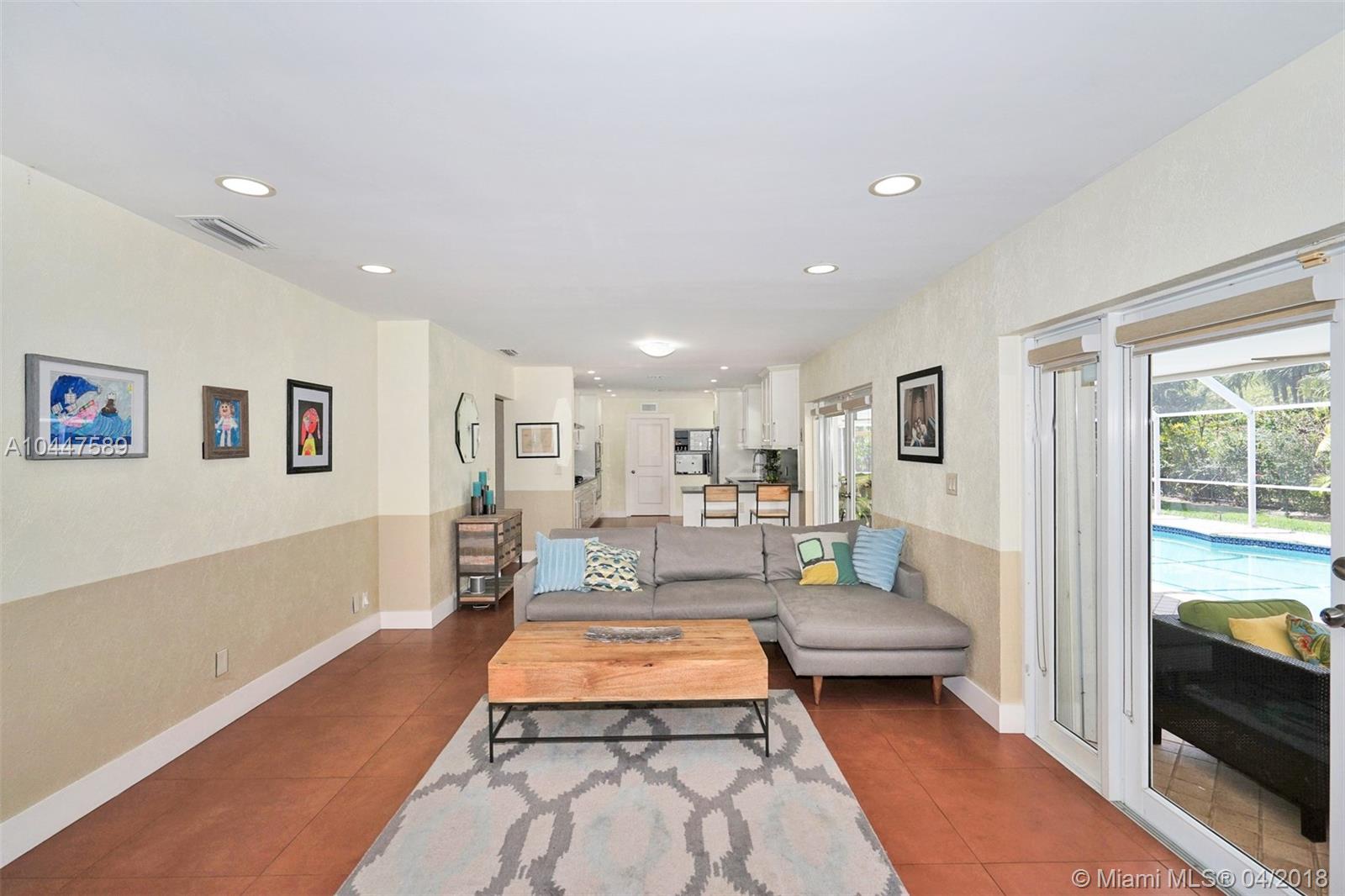 KENDALL GARDENS - Residential