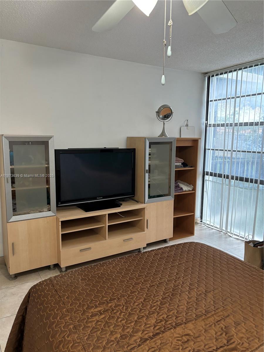 ENSENADA CONDO BLDG E-II - Residential