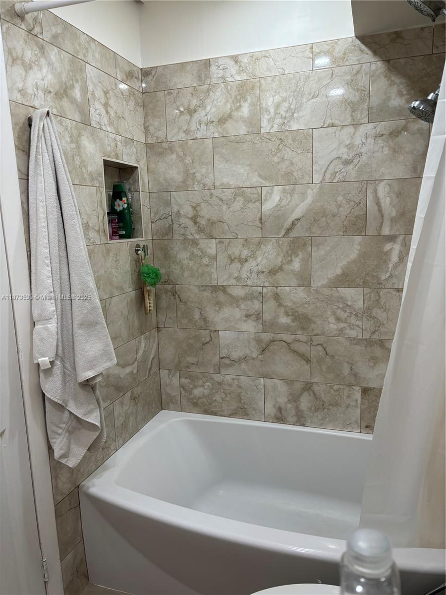 ENSENADA CONDO BLDG E-II - Residential