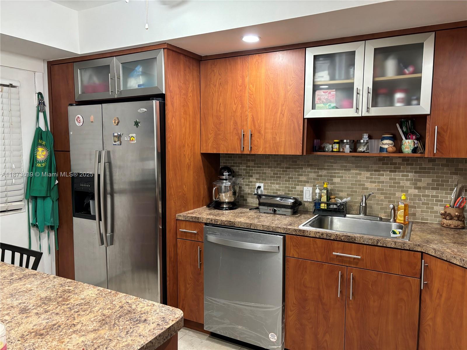 ENSENADA CONDO BLDG E-II - Residential