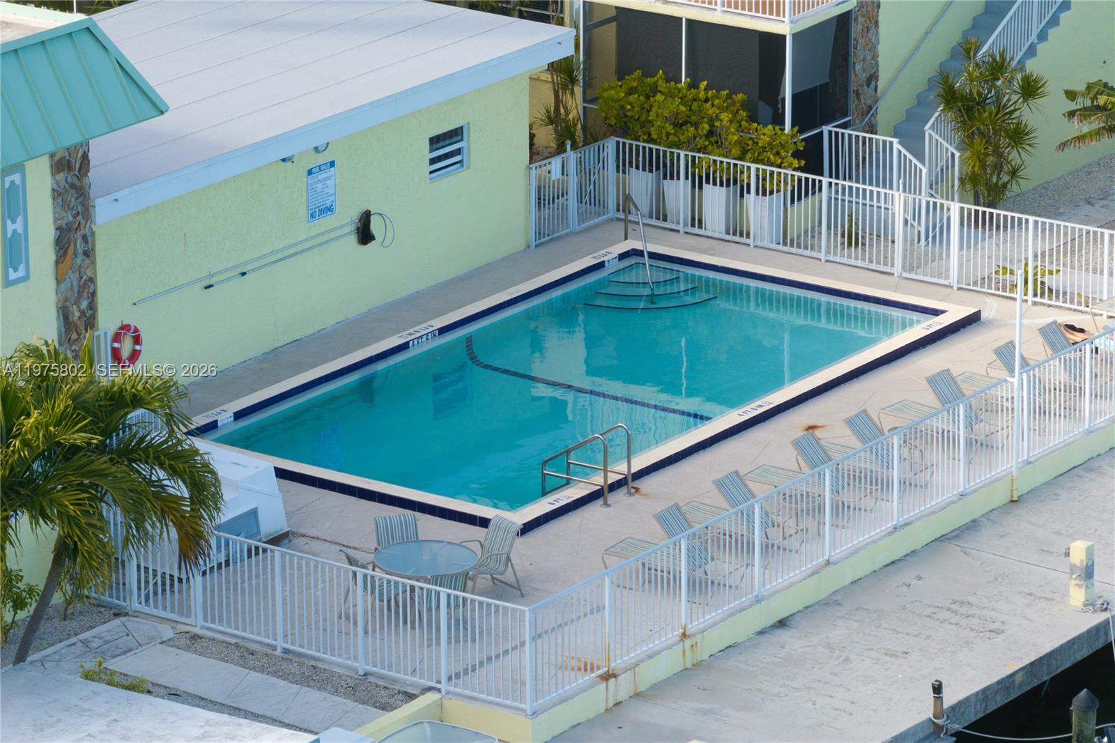 Cocoplum beach - Residential