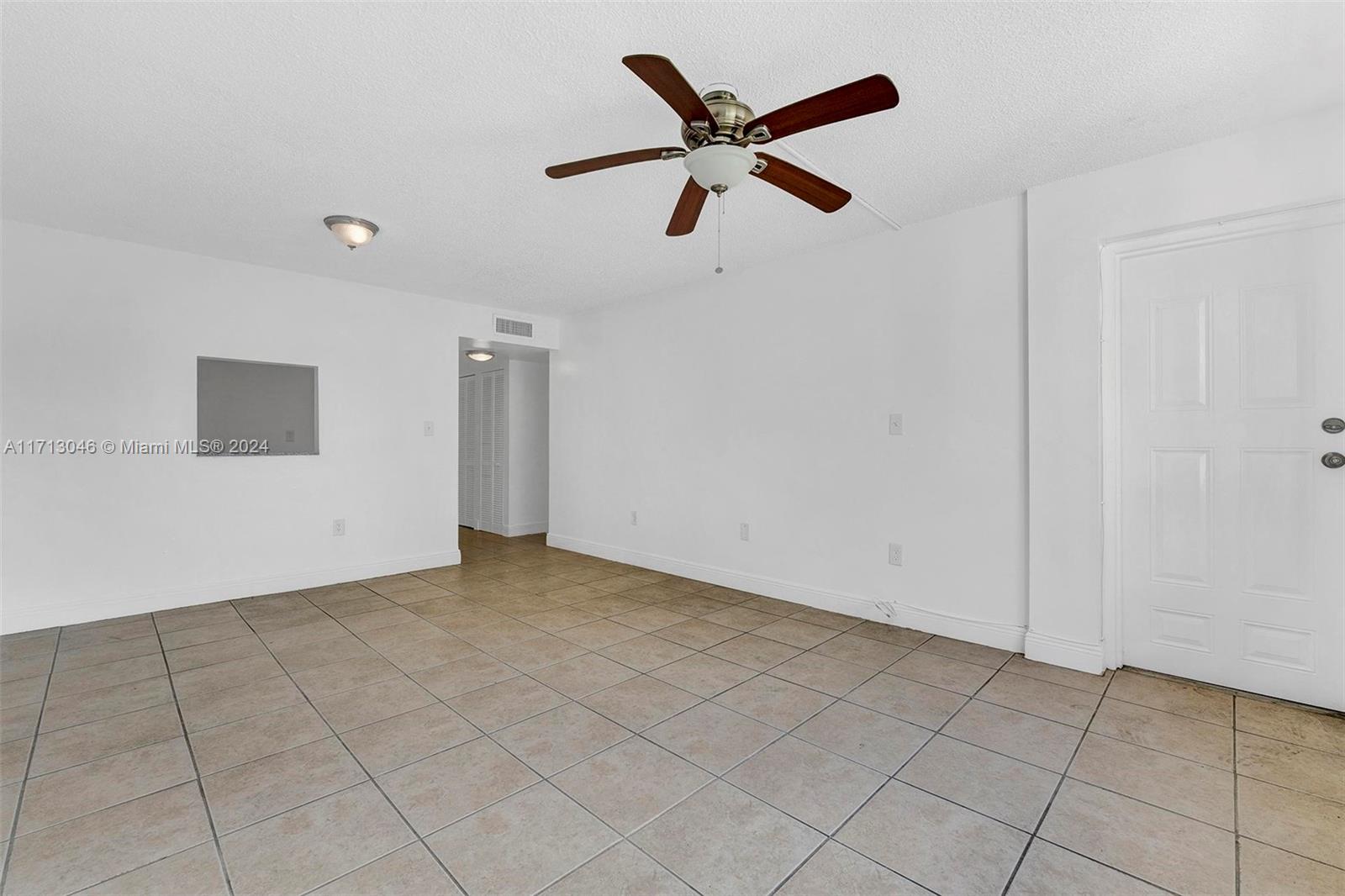 HERITAGE CIRCLE CONDO - Residential Lease