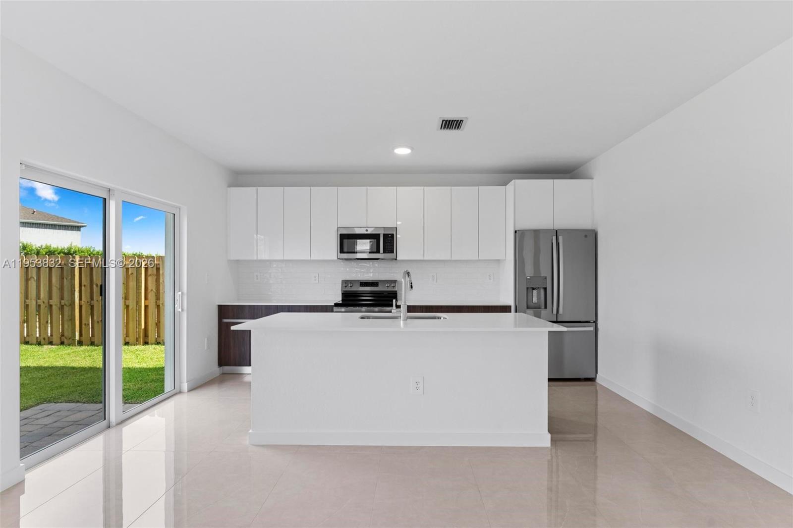 SUNRISE ESTATES - Residential