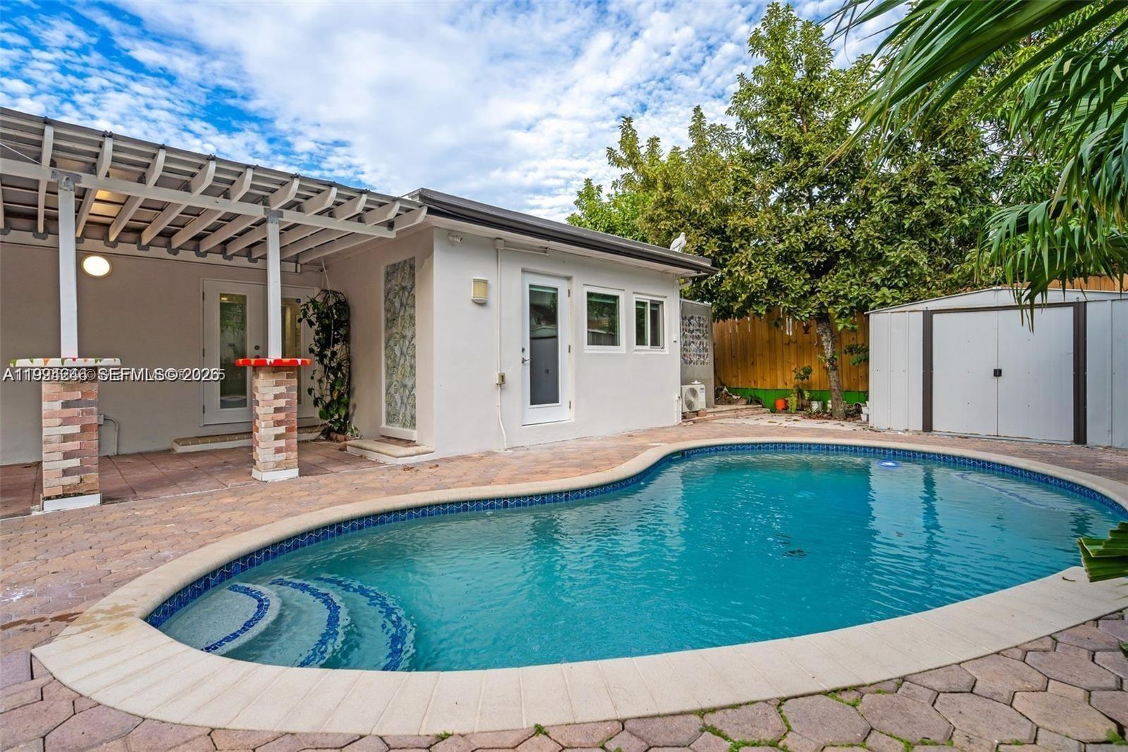 KINGSWAY - Residential