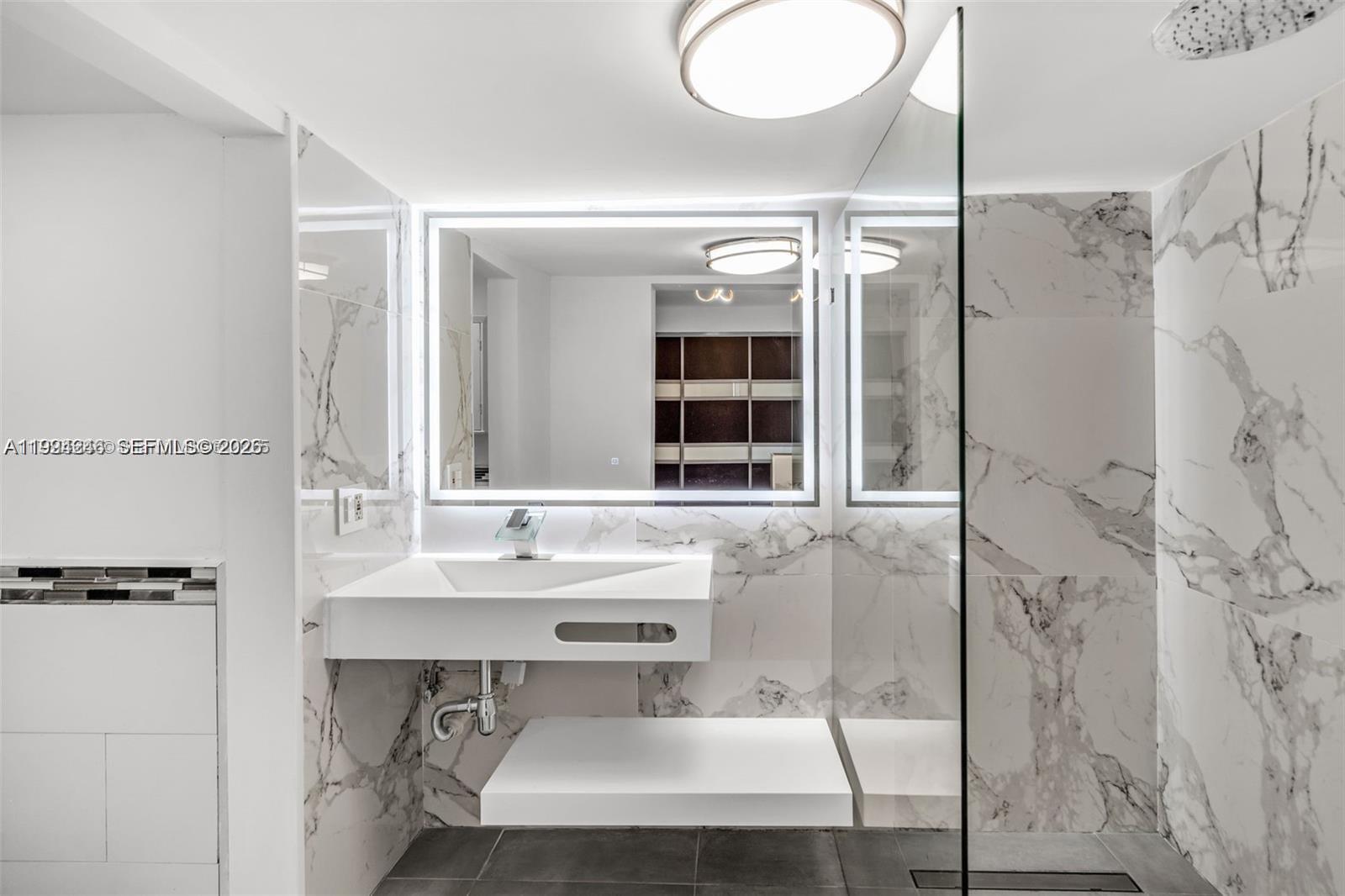 KINGSWAY - Residential